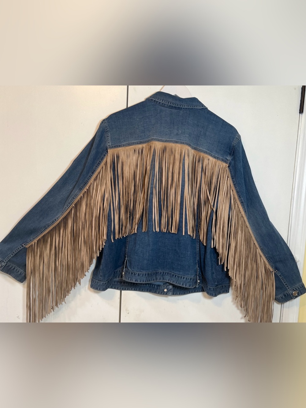 🤠 Chico’s Fringe Denim Jacket – Women’s 20/22 (Chico’s 4) Western Boho - Picture 9 of 9